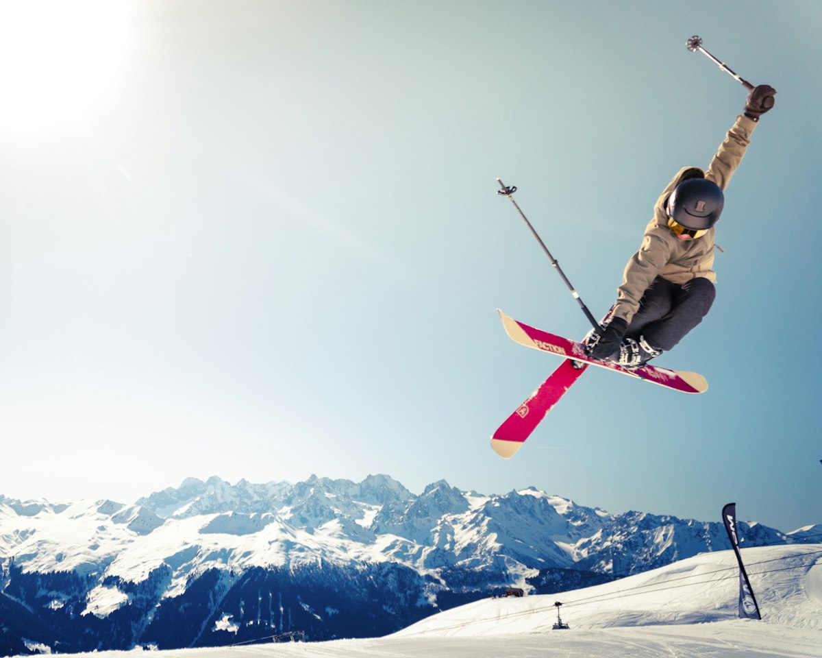 Skiing near motel